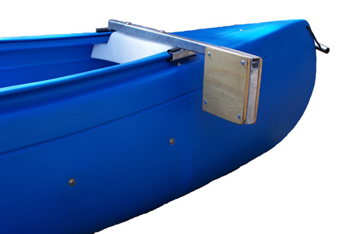 Canoe motor bracket